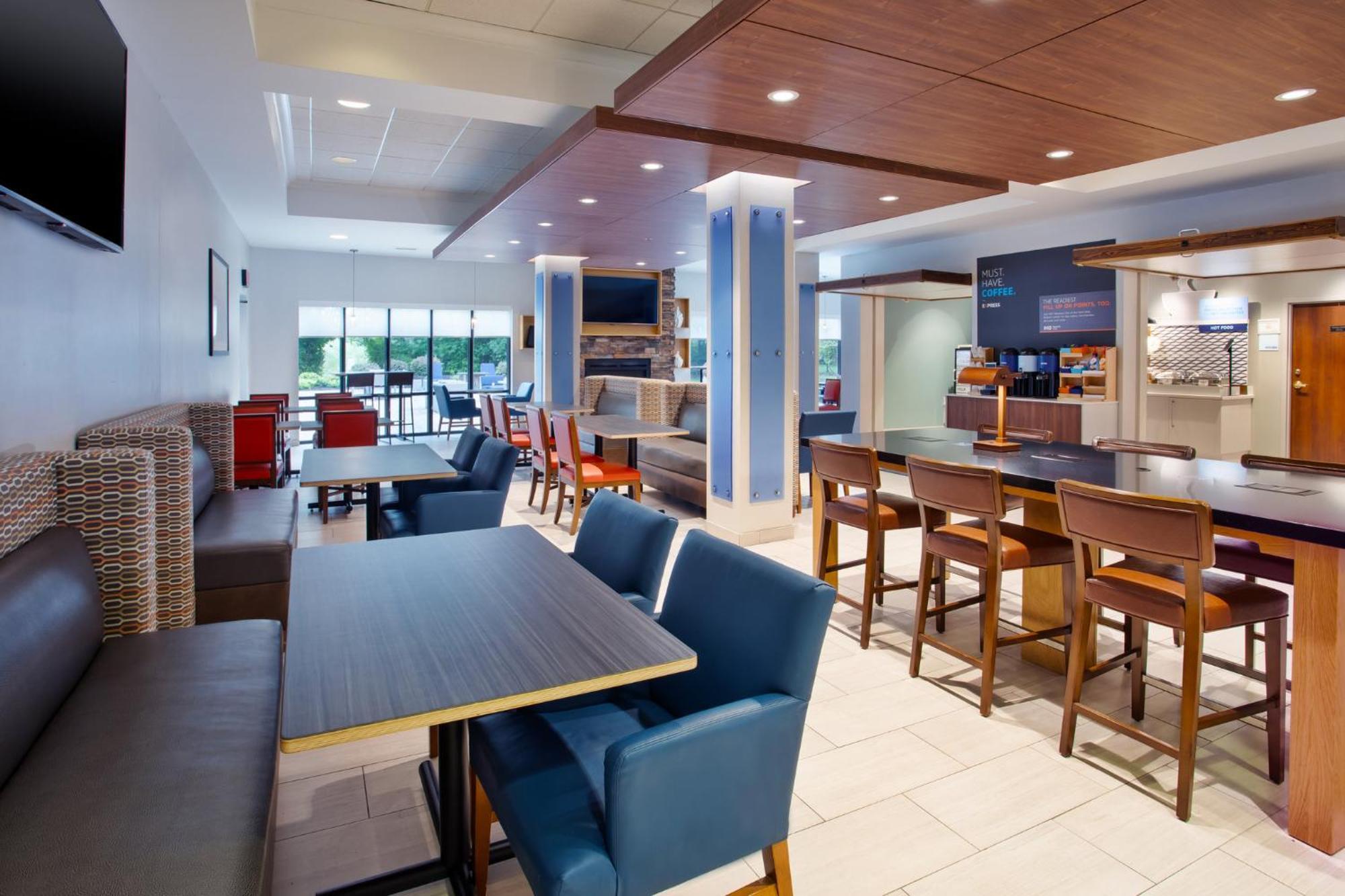 Holiday Inn Express Hotel & Suites Rochester Webster By Ihg Экстерьер фото