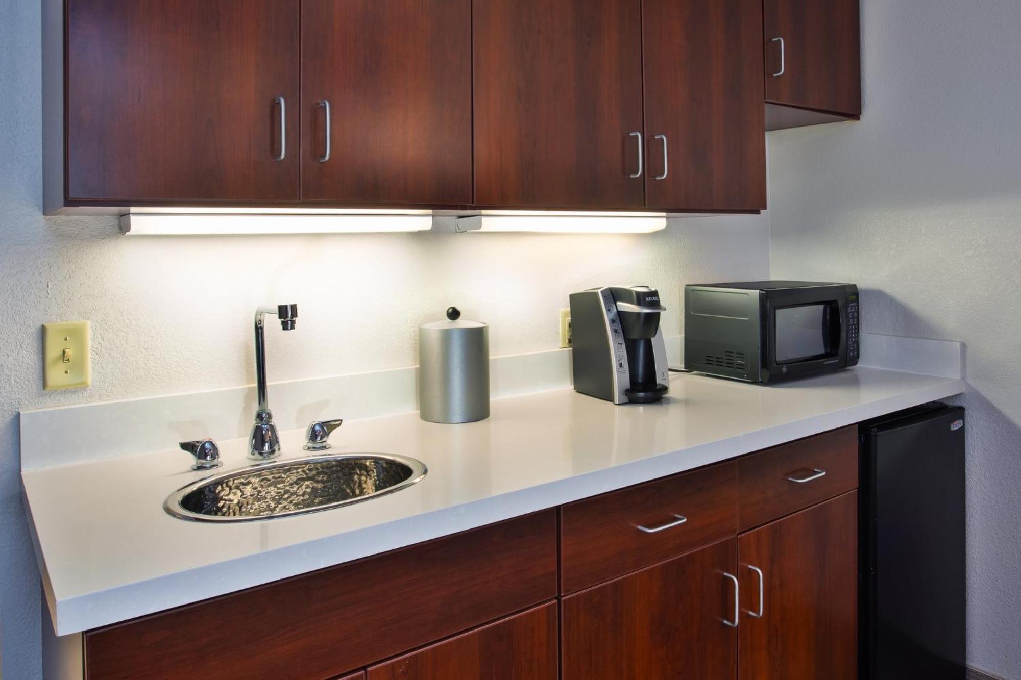 Holiday Inn Express Hotel & Suites Rochester Webster By Ihg Экстерьер фото