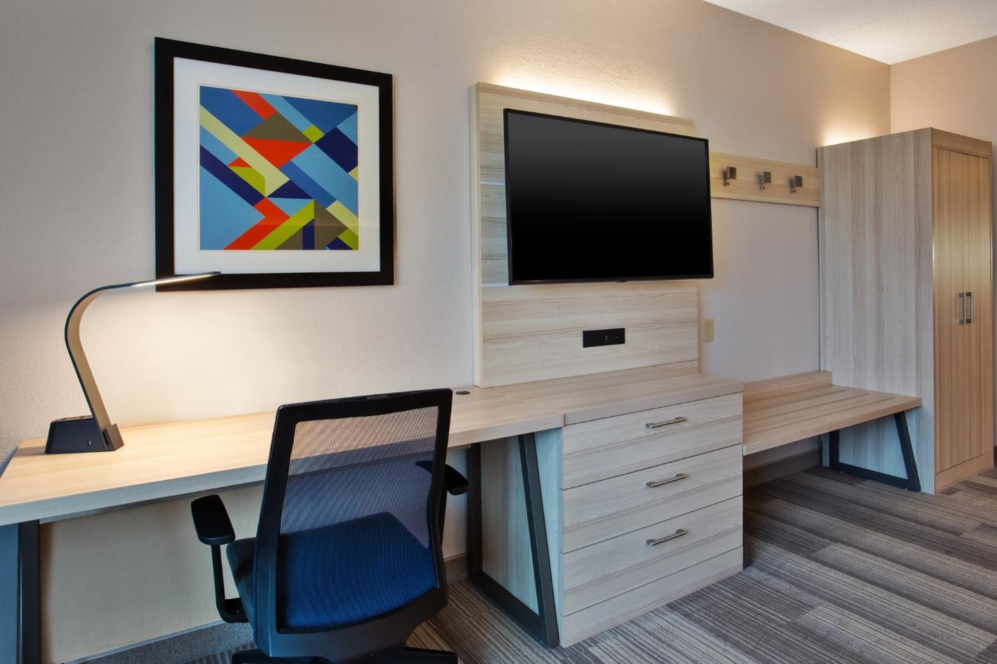 Holiday Inn Express Hotel & Suites Rochester Webster By Ihg Экстерьер фото