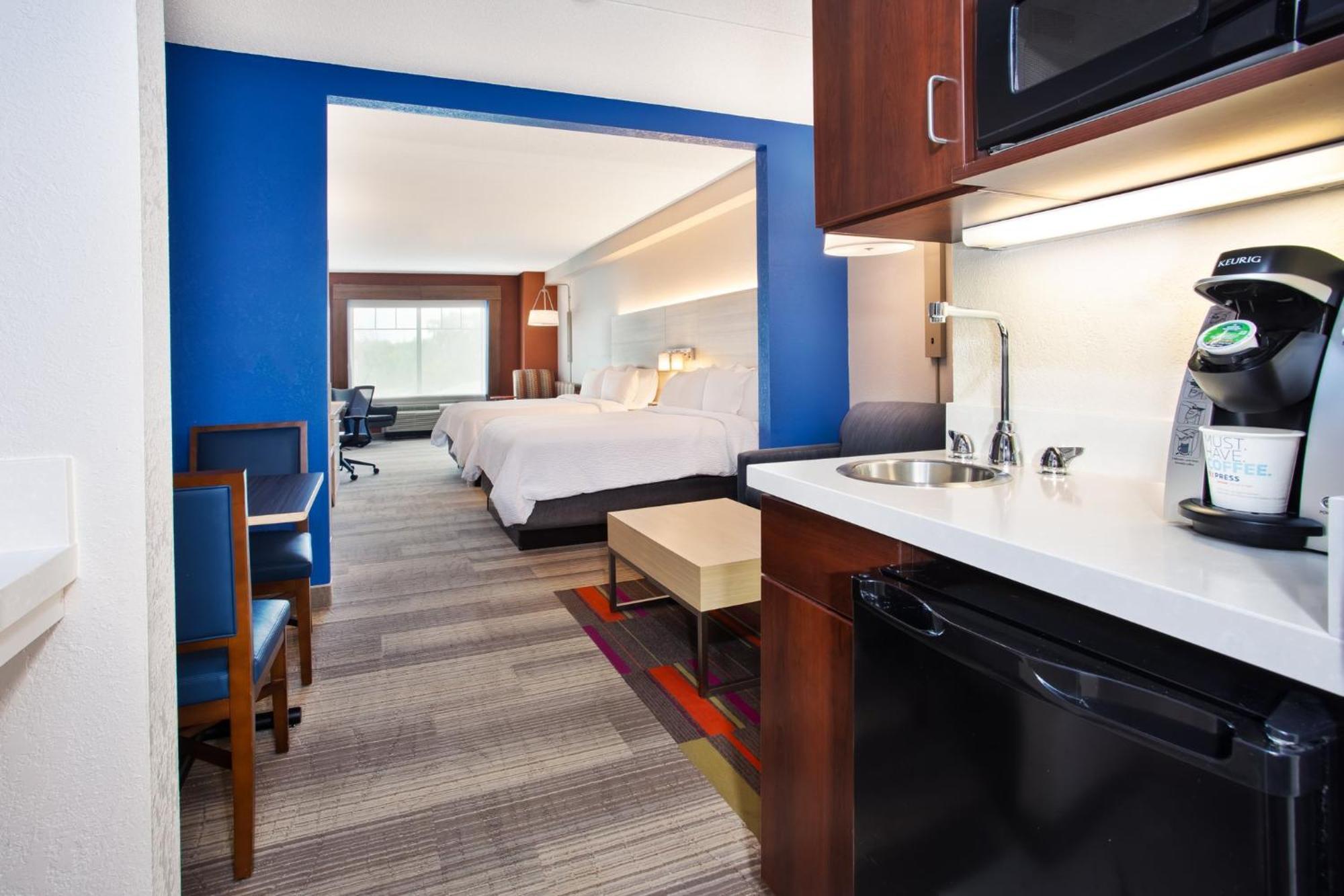Holiday Inn Express Hotel & Suites Rochester Webster By Ihg Экстерьер фото