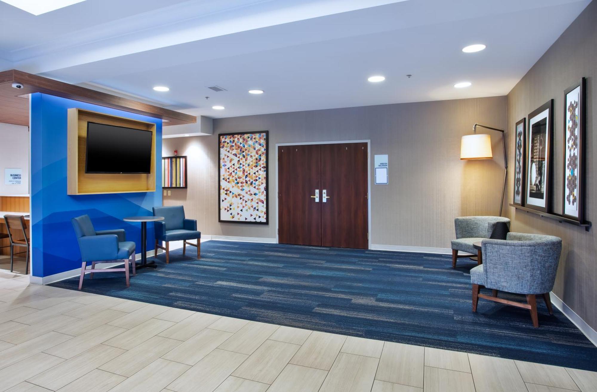 Holiday Inn Express Hotel & Suites Rochester Webster By Ihg Экстерьер фото