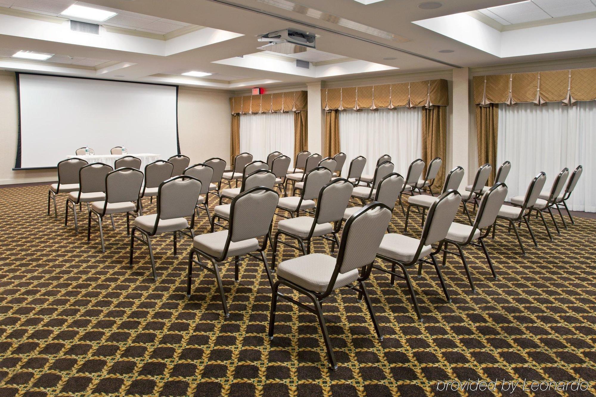 Holiday Inn Express Hotel & Suites Rochester Webster By Ihg Экстерьер фото