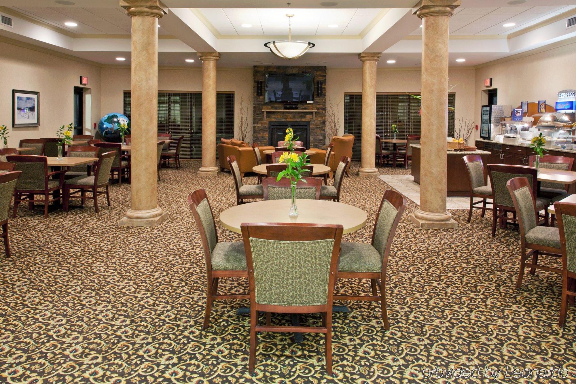 Holiday Inn Express Hotel & Suites Rochester Webster By Ihg Экстерьер фото