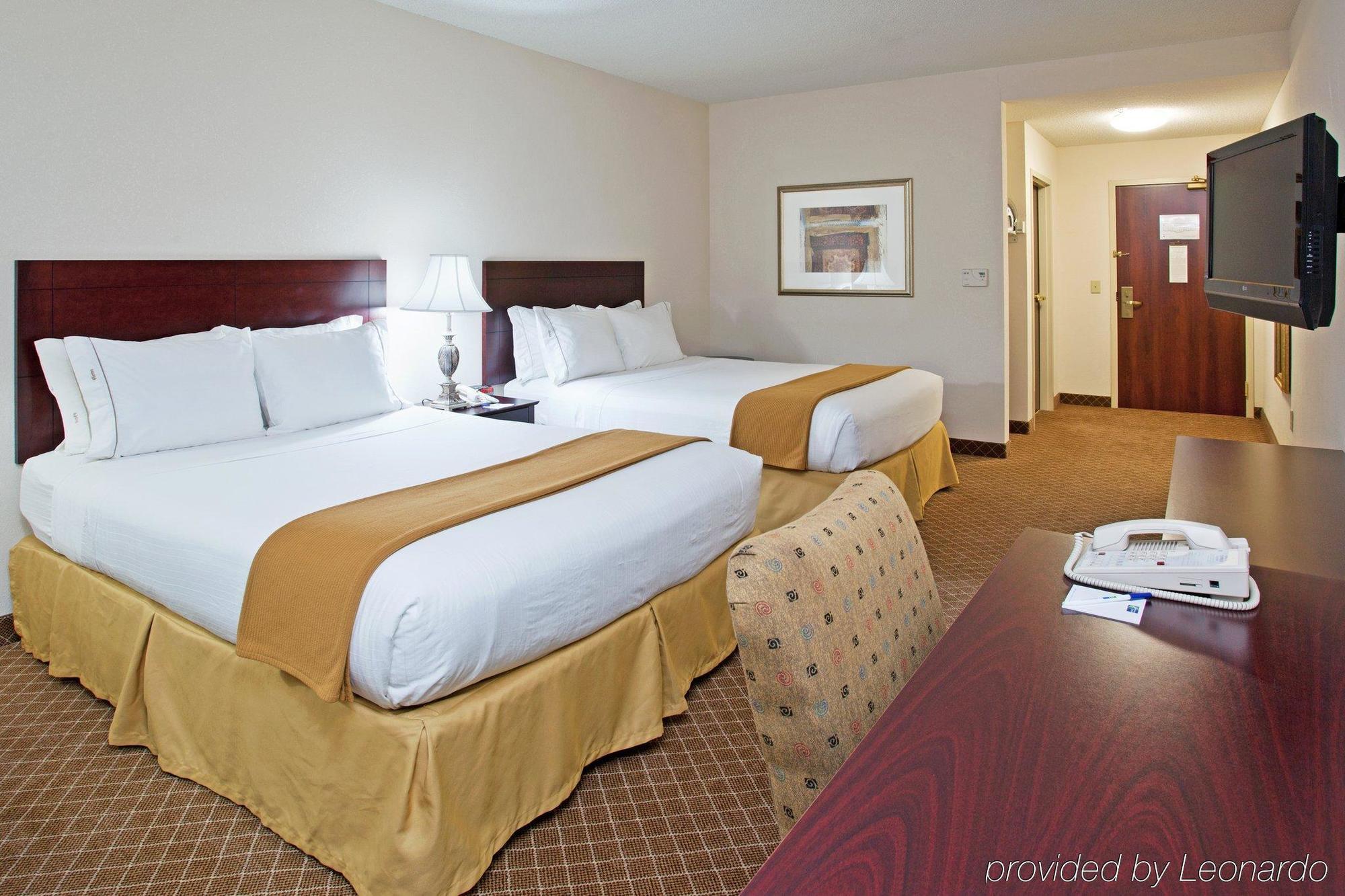 Holiday Inn Express Hotel & Suites Rochester Webster By Ihg Экстерьер фото